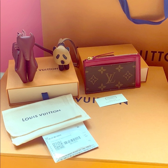 Louis Vuitton Accessories - 🇫🇷 SOLD Louis Vuitton Zipped Wallet